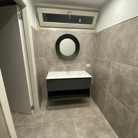 Apartamento Casa Flora, A Panoramic Flat With Free Car Parking *